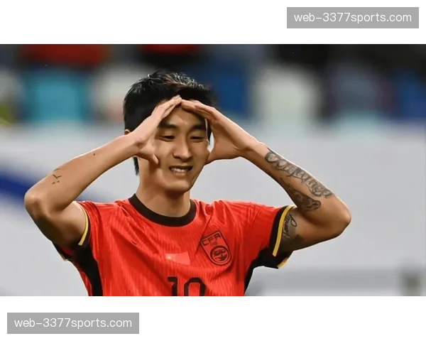 韦世豪回传失误分析：长期缺乏高水平比赛导致对队友位置观察不足